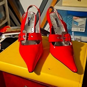 Designer Cocktail Buckle Stiletto Shoes by Dangerous, Sz 8, Pointy Toe, 3" Heel